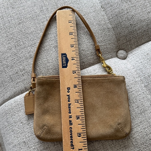 Vintage tan brown camel suede Coach wristlet wallet zipper coin pouch keys - Picture 13 of 14